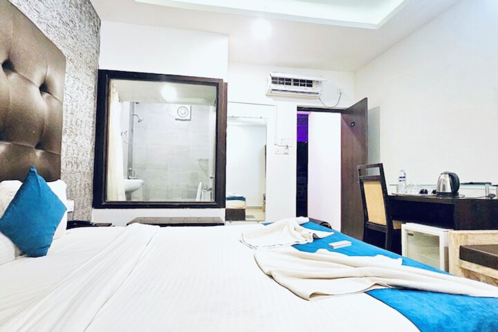 Room 16 of 43
