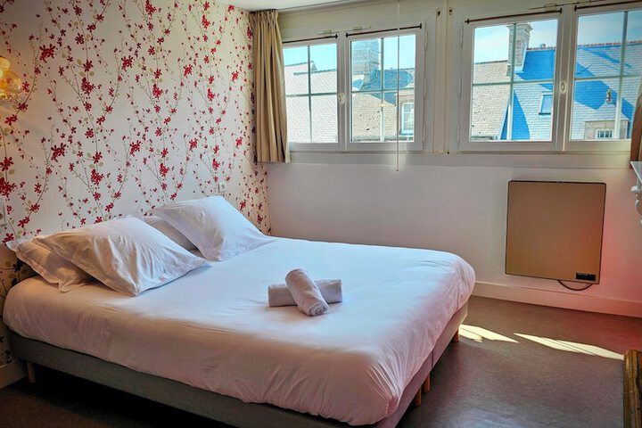 Room 47 of 89