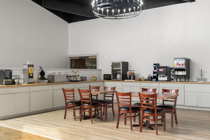 Breakfast area