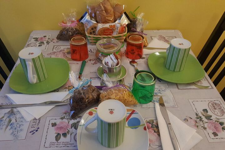 Breakfast/Coffee Service 73 of 81