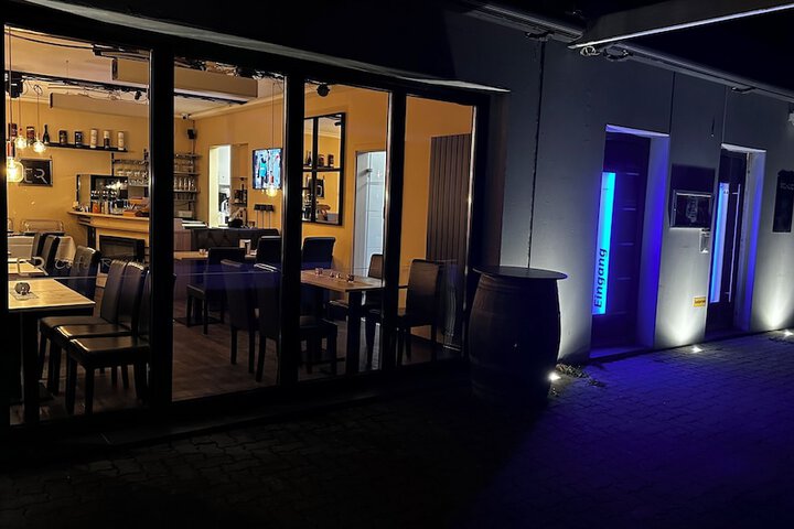 Dining 52 of 81