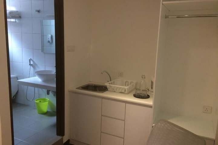 Room 10 of 53