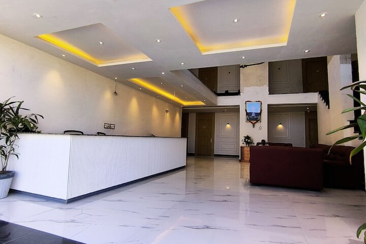 Hotel Interior 2 of 28