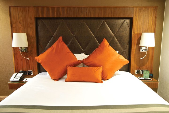 Room 34 of 73