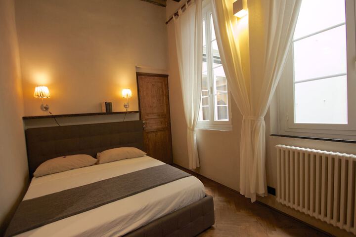 Room 5 of 56