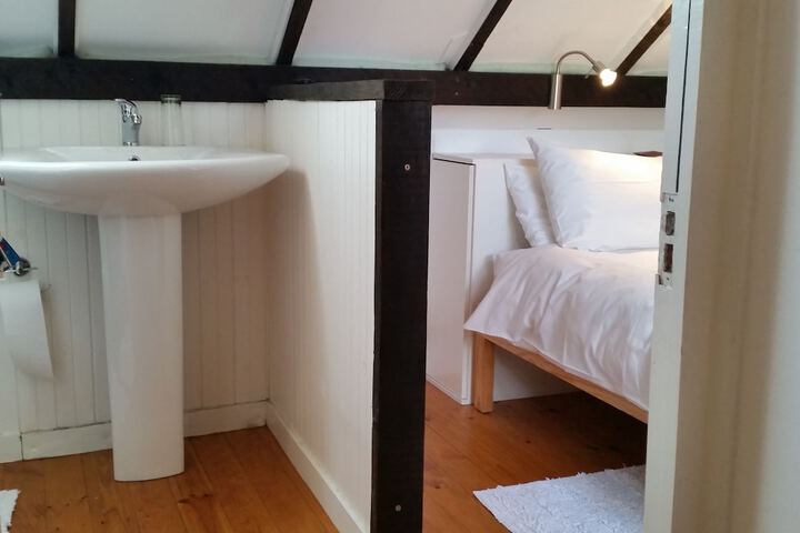 Room 9 of 31