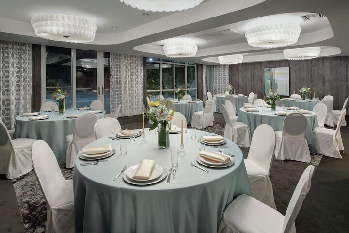 Meeting facility