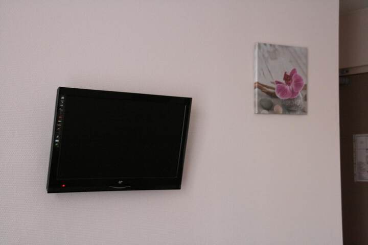 Room 15 of 27
