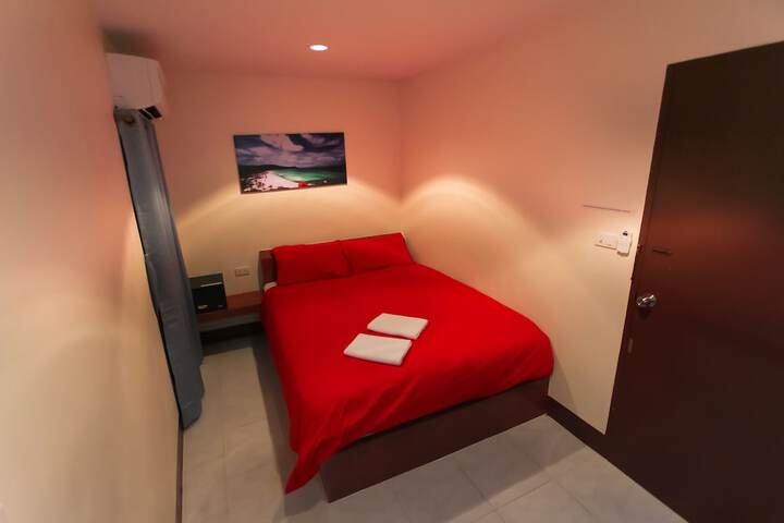 Room 3 of 31