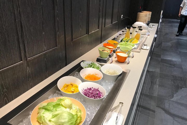 Dining 32 of 42