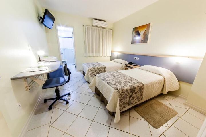 Room 18 of 36