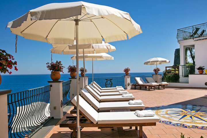 Sundeck 220 of 260