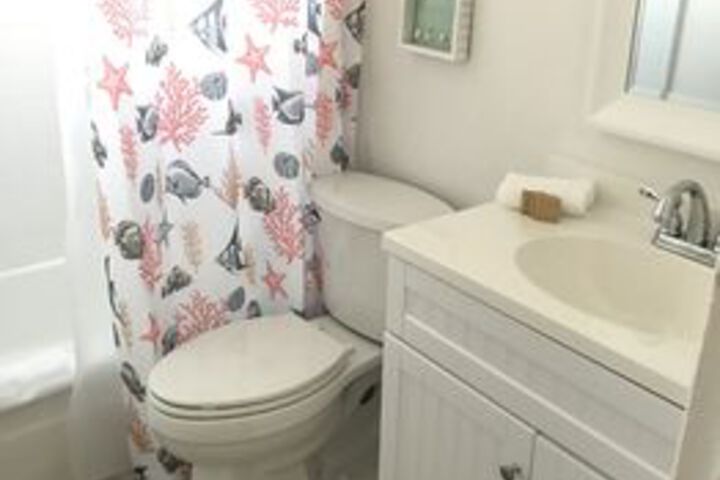 Room 8 of 34