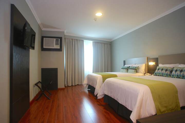 Room 14 of 152
