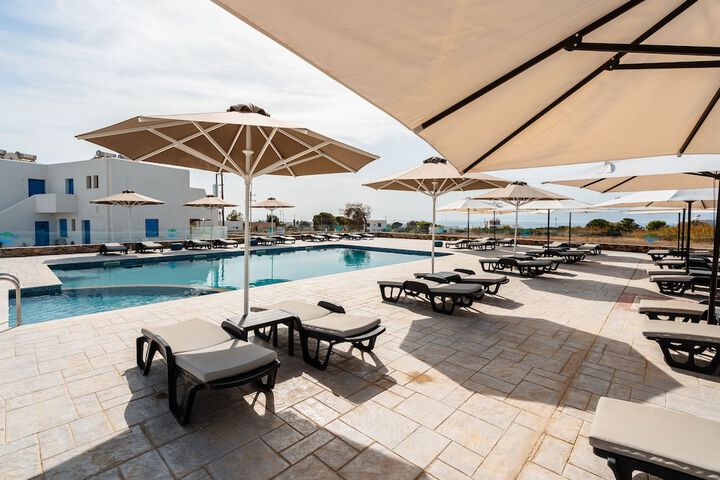 Pool 64 of 122