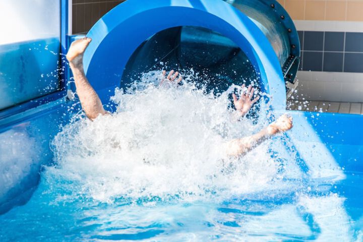 Hotel Pool
