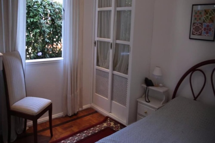 Room 6 of 49