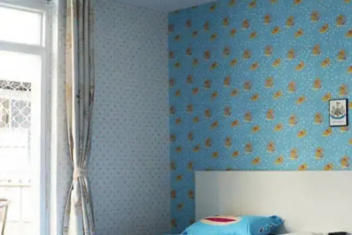 Room 16 of 28