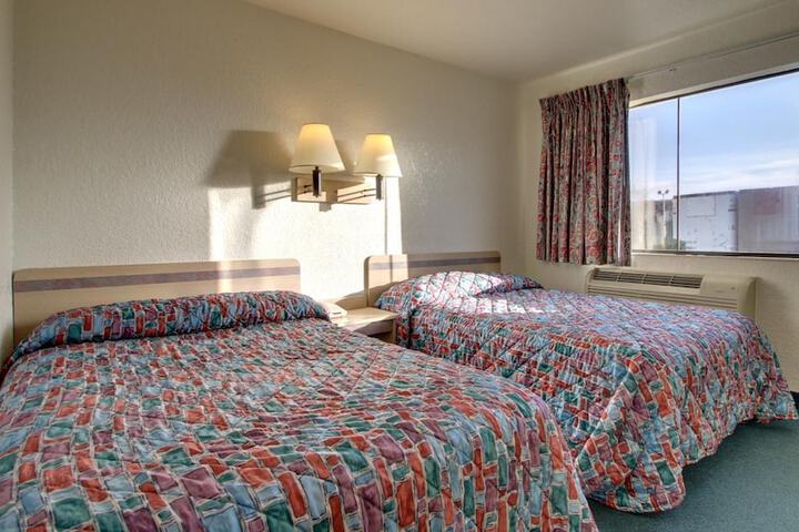 Room 20 of 35