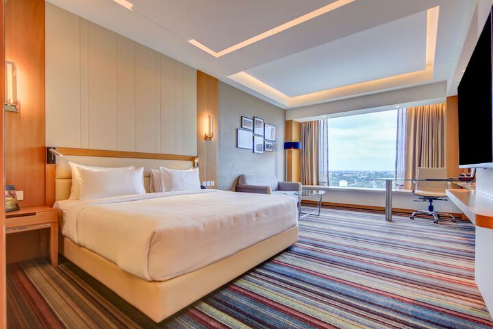 Room 44 of 140