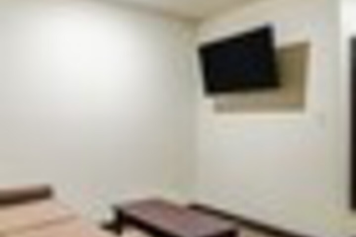 Room 65 of 108