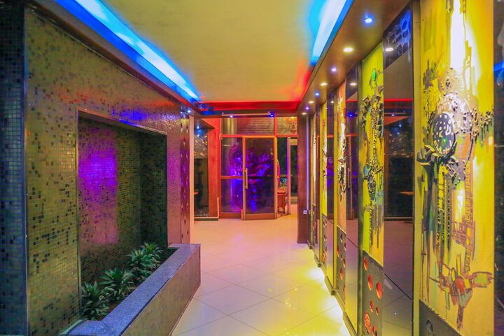 Ballroom/Hall 45 of 57