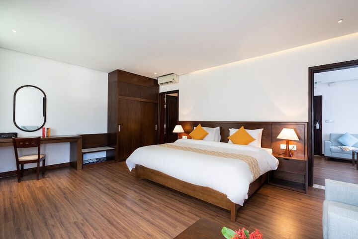 Room 40 of 149