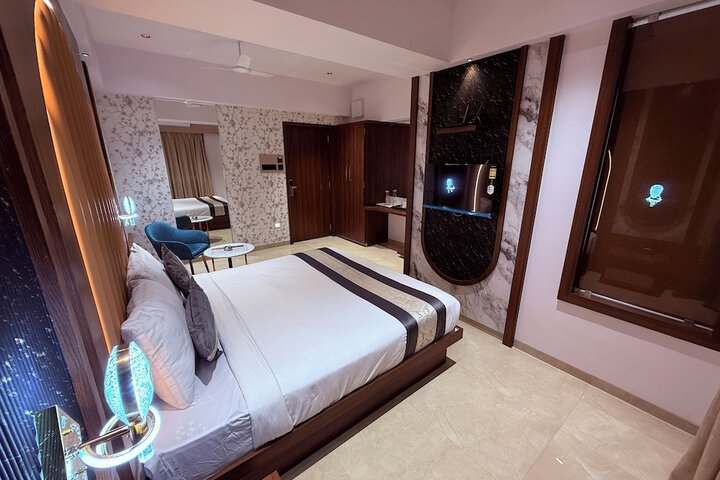 Room 30 of 74