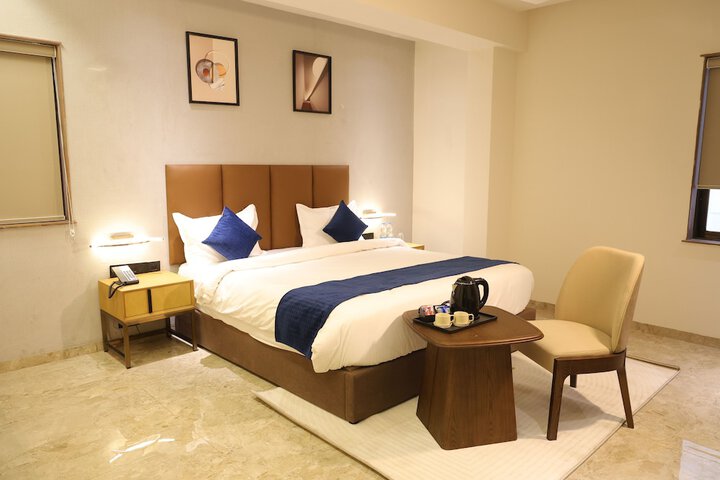 Room 19 of 53