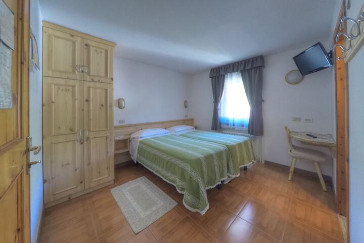 Room 17 of 63