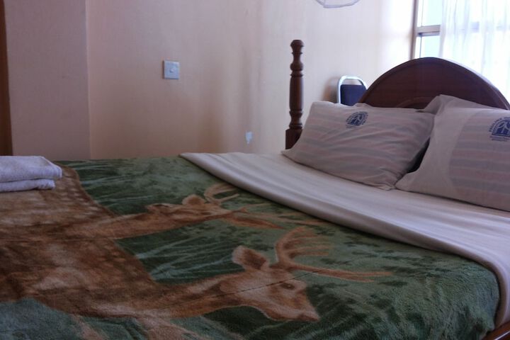 Room 11 of 94