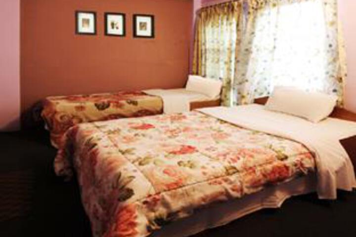 Room 5 of 5