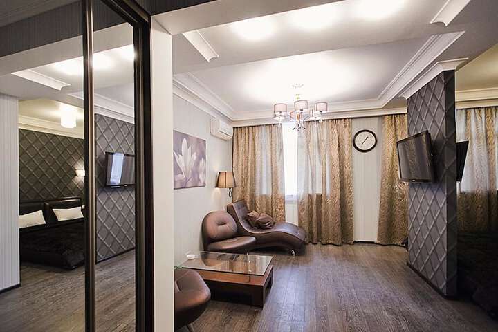 Room 9 of 61