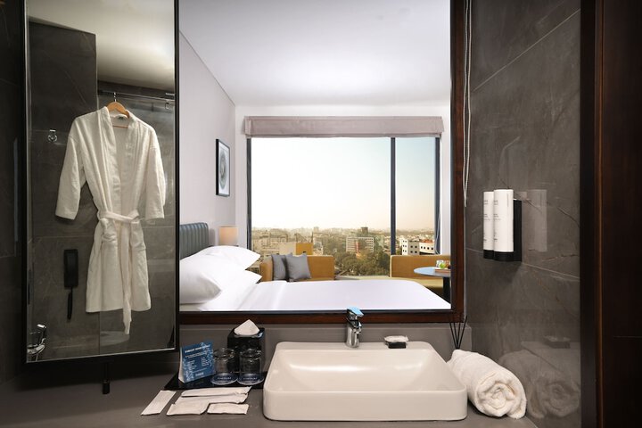 Room 30 of 58