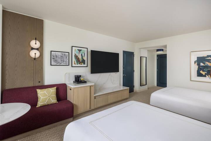 Room 20 of 147