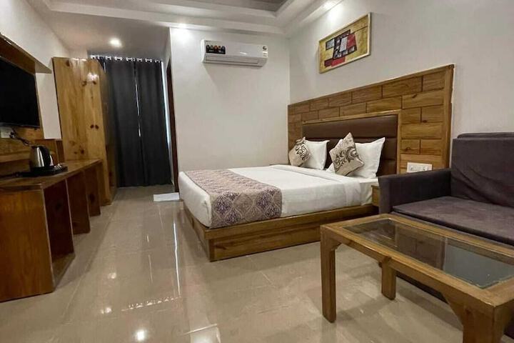 Room 10 of 55