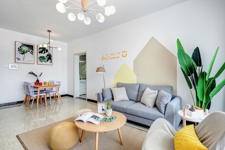 Room 15 of 22