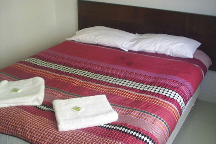 Room 5 of 68