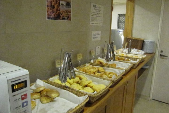 Breakfast/Coffee Service 35 of 40