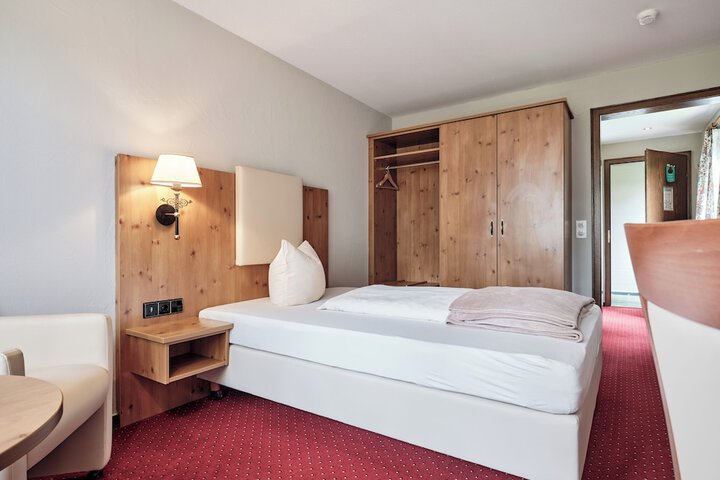 Room 34 of 88