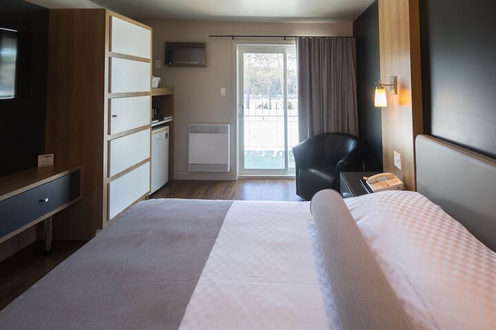 Room 4 of 19