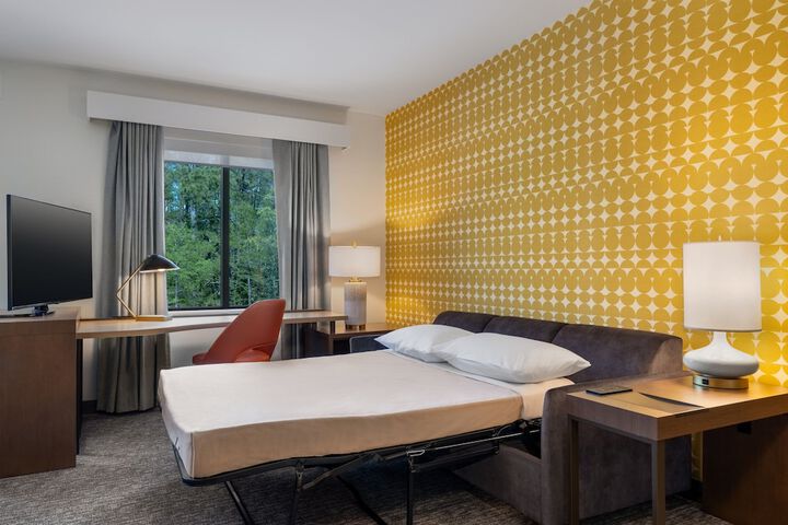 Room 10 of 46