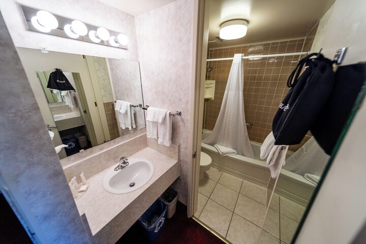 Room 40 of 61
