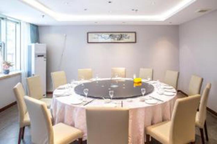 Kan Hotel