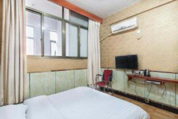 Room 8 of 8