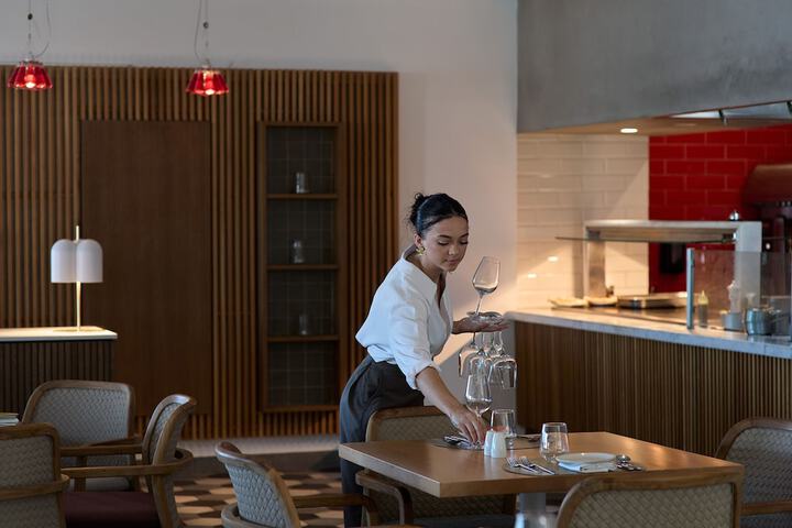 Dining 98 of 225