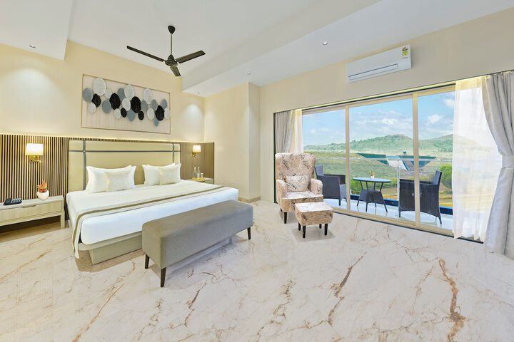 Room 2 of 23