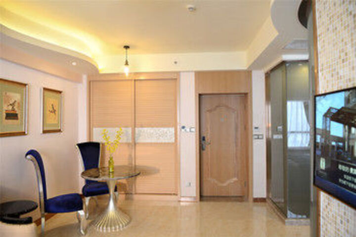 Room 27 of 27