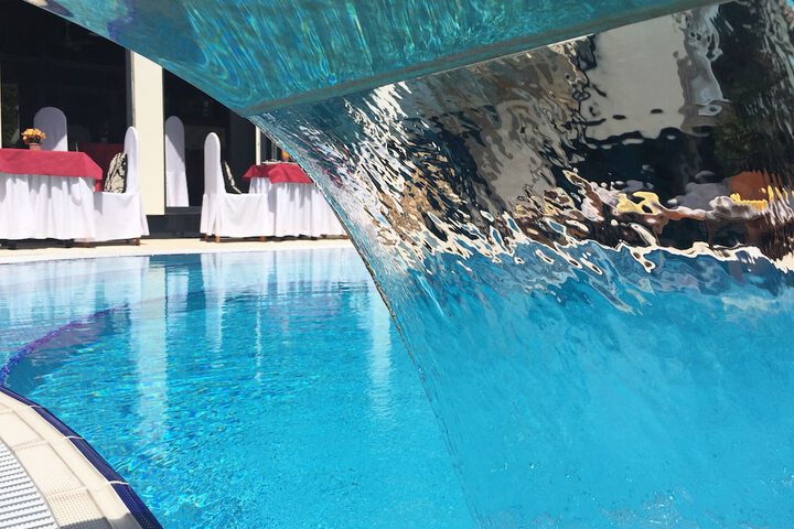 Pool 54 of 110