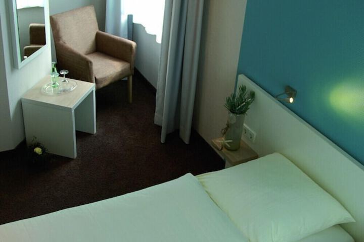 Room 3 of 23
